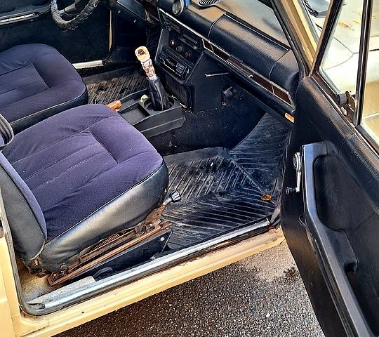 Бежевый ВАЗ 2106, объемом двигателя 1.3 л и пробегом 150 тыс. км за 670 $, фото 4 на Automoto.ua