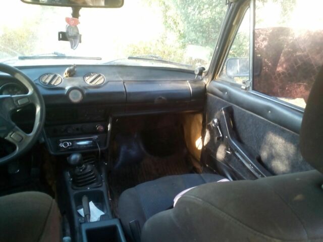 ВАЗ 2106 1982 в Первомайск на Automoto.ua Бежевый ВАЗ 2106, объемом двигателя 0 л и пробегом 100 тыс. км за 475 $, фото 4 на Automoto.ua