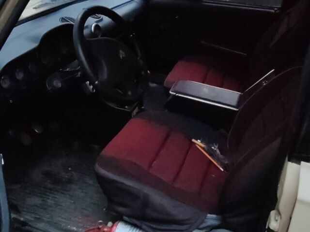 Бежевый ВАЗ 2106, объемом двигателя 1.6 л и пробегом 300 тыс. км за 650 $, фото 5 на Automoto.ua