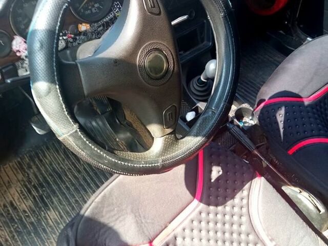 Бежевый ВАЗ 2106, объемом двигателя 1.3 л и пробегом 187 тыс. км за 530 $, фото 4 на Automoto.ua