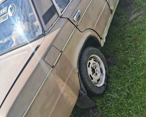 Бежевый ВАЗ 2106, объемом двигателя 0 л и пробегом 69 тыс. км за 330 $, фото 2 на Automoto.ua