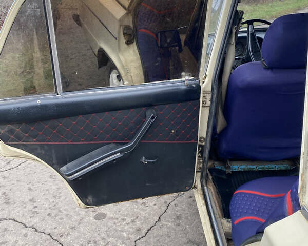 Бежевый ВАЗ 2106, объемом двигателя 1.5 л и пробегом 100 тыс. км за 500 $, фото 9 на Automoto.ua