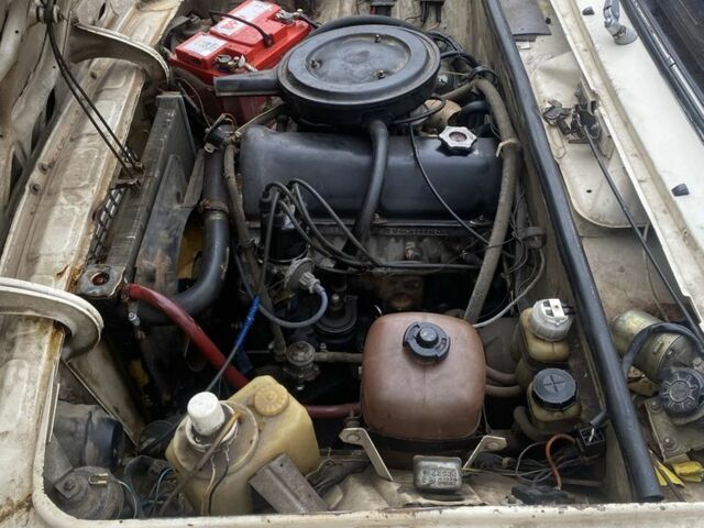 Бежевый ВАЗ 2106, объемом двигателя 1.6 л и пробегом 300 тыс. км за 333 $, фото 2 на Automoto.ua