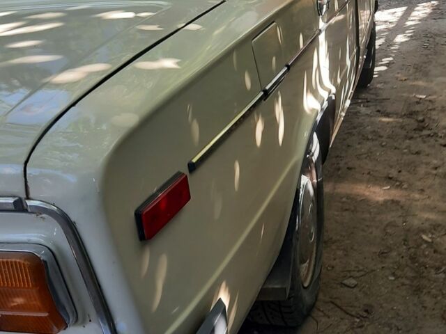 Бежевый ВАЗ 2106, объемом двигателя 0 л и пробегом 350 тыс. км за 1074 $, фото 3 на Automoto.ua