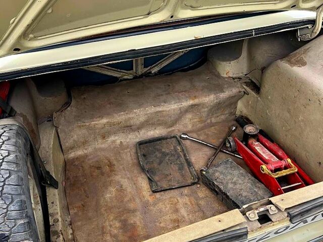 Бежевий ВАЗ 2106, об'ємом двигуна 1.6 л та пробігом 190 тис. км за 450 $, фото 6 на Automoto.ua