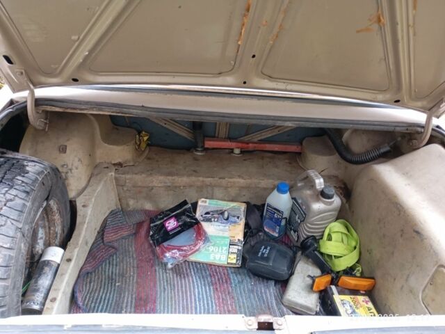 ВАЗ 2106 1985 в Тернополе на Automoto.ua Бежевый ВАЗ 2106, объемом двигателя 0 л и пробегом 168 тыс. км за 800 $, фото 7 на Automoto.ua