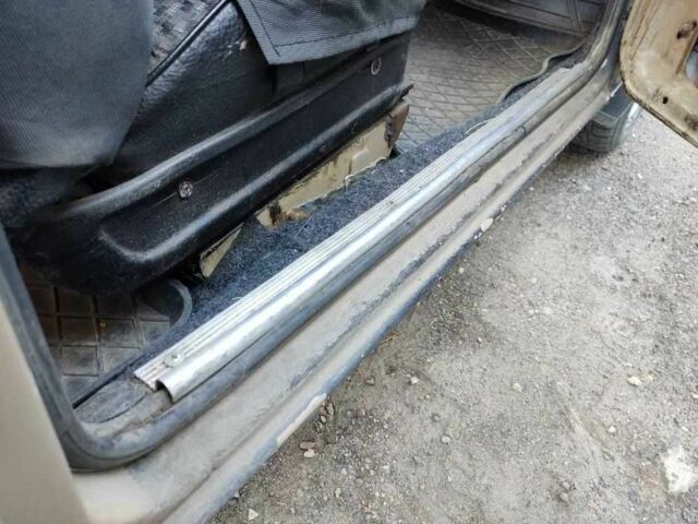 Бежевый ВАЗ 2106, объемом двигателя 1.3 л и пробегом 149 тыс. км за 679 $, фото 2 на Automoto.ua