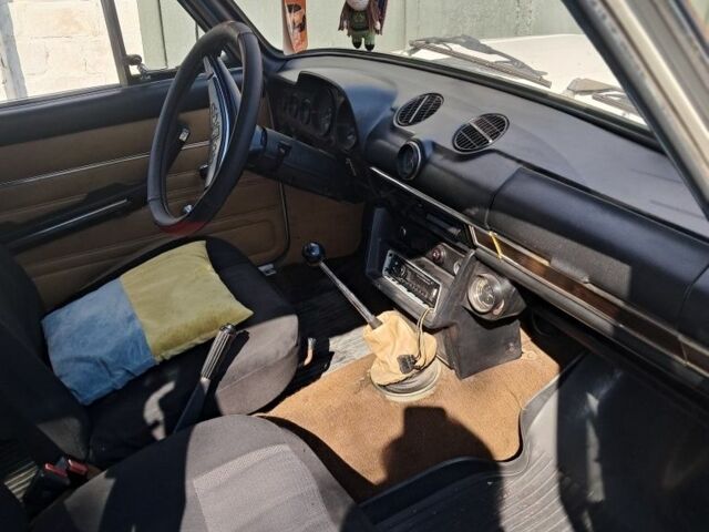 Бежевый ВАЗ 2106, объемом двигателя 1.3 л и пробегом 200 тыс. км за 333 $, фото 4 на Automoto.ua