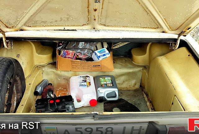 Бежевый ВАЗ 2106, объемом двигателя 13 л и пробегом 150 тыс. км за 750 $, фото 5 на Automoto.ua