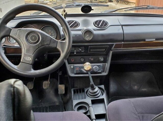 Бежевый ВАЗ 2106, объемом двигателя 0 л и пробегом 100 тыс. км за 690 $, фото 6 на Automoto.ua