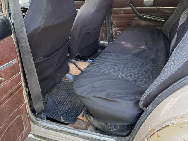 Бежевый ВАЗ 2106, объемом двигателя 1.3 л и пробегом 340 тыс. км за 604 $, фото 6 на Automoto.ua