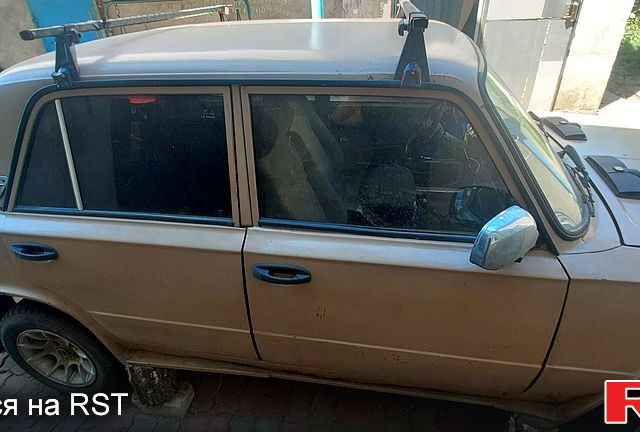 Бежевый ВАЗ 2106, объемом двигателя 1.5 л и пробегом 0 тыс. км за 600 $, фото 5 на Automoto.ua