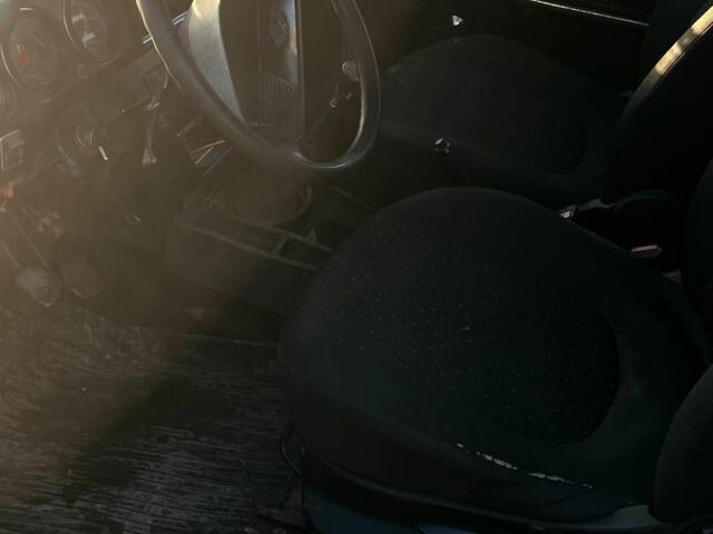 Бежевый ВАЗ 2106, объемом двигателя 1.6 л и пробегом 11 тыс. км за 350 $, фото 4 на Automoto.ua