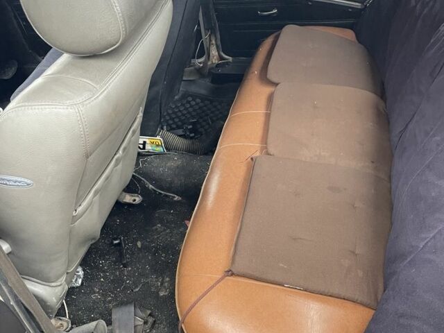 Бежевый ВАЗ 2106, объемом двигателя 0 л и пробегом 3 тыс. км за 238 $, фото 6 на Automoto.ua