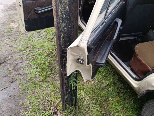 Бежевый ВАЗ 2106, объемом двигателя 1.3 л и пробегом 218 тыс. км за 500 $, фото 2 на Automoto.ua