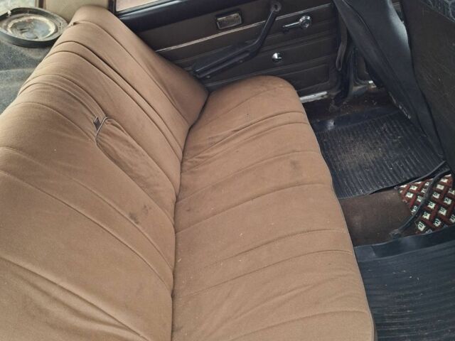 Бежевий ВАЗ 2106, об'ємом двигуна 0 л та пробігом 100 тис. км за 592 $, фото 8 на Automoto.ua