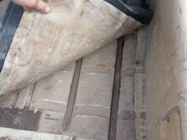 Бежевый ВАЗ 2106, объемом двигателя 1.2 л и пробегом 280 тыс. км за 599 $, фото 3 на Automoto.ua