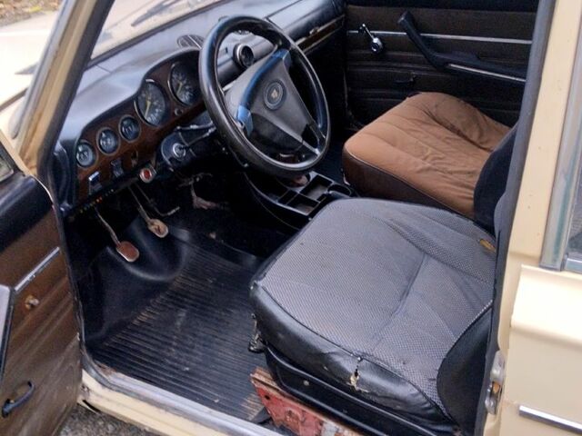 Бежевий ВАЗ 2106, об'ємом двигуна 1.5 л та пробігом 200 тис. км за 300 $, фото 3 на Automoto.ua