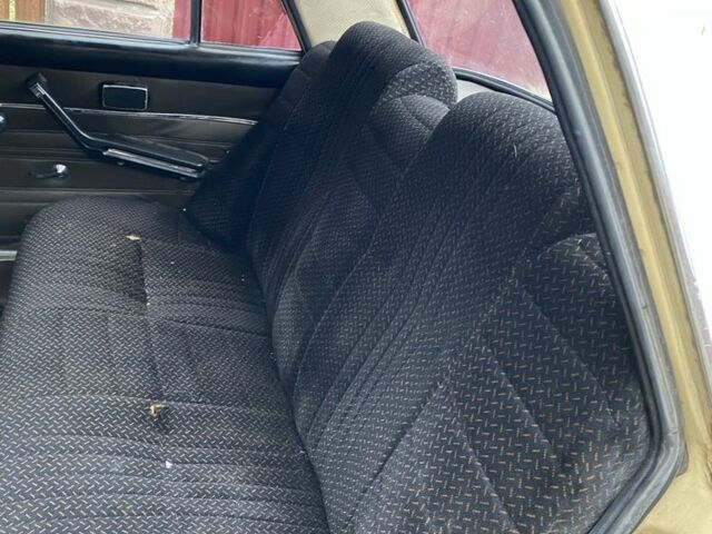 ВАЗ 2106 1987 в Сарнах на Automoto.ua Бежевый ВАЗ 2106, объемом двигателя 0 л и пробегом 1000 тыс. км за 600 $, фото 4 на Automoto.ua