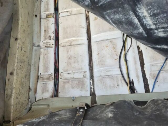 ВАЗ 2106 1988 у Кропивницькому (Кіровограді) на Automoto.ua Бежевий ВАЗ 2106, об'ємом двигуна 1.3 л та пробігом 137 тис. км за 1700 $, фото 3 на Automoto.ua