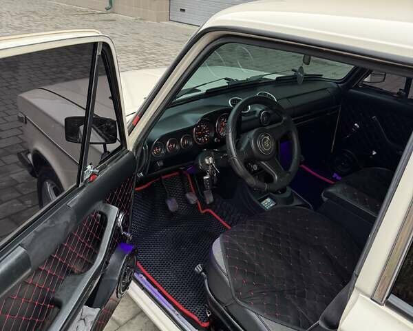 Бежевий ВАЗ 2106, об'ємом двигуна 1.29 л та пробігом 100 тис. км за 2200 $, фото 29 на Automoto.ua