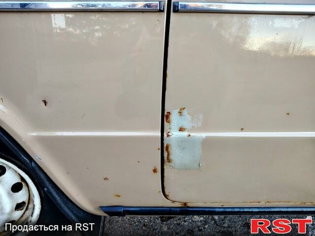 ВАЗ 2106 1988 в Шаргороде на Automoto.ua Бежевый ВАЗ 2106, объемом двигателя 1.3 л и пробегом 0 тыс. км за 1100 $, фото 5 на Automoto.ua