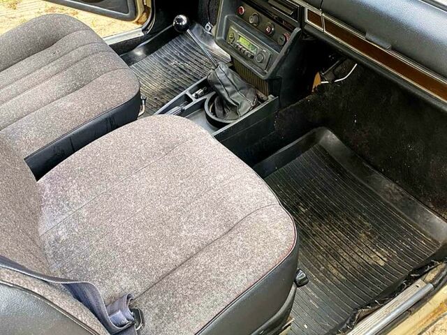 Бежевый ВАЗ 2106, объемом двигателя 1.5 л и пробегом 89 тыс. км за 500 $, фото 6 на Automoto.ua