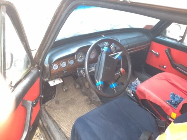 Бежевый ВАЗ 2106, объемом двигателя 1.3 л и пробегом 2 тыс. км за 379 $, фото 1 на Automoto.ua