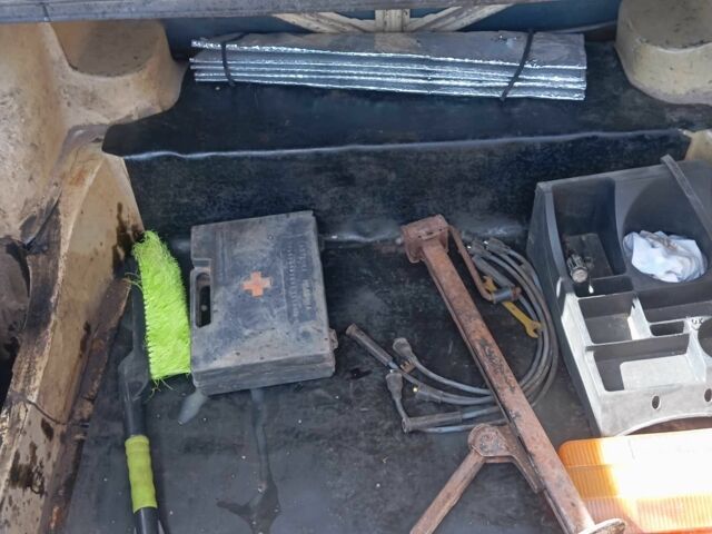 Бежевый ВАЗ 2106, объемом двигателя 1.3 л и пробегом 111 тыс. км за 700 $, фото 6 на Automoto.ua