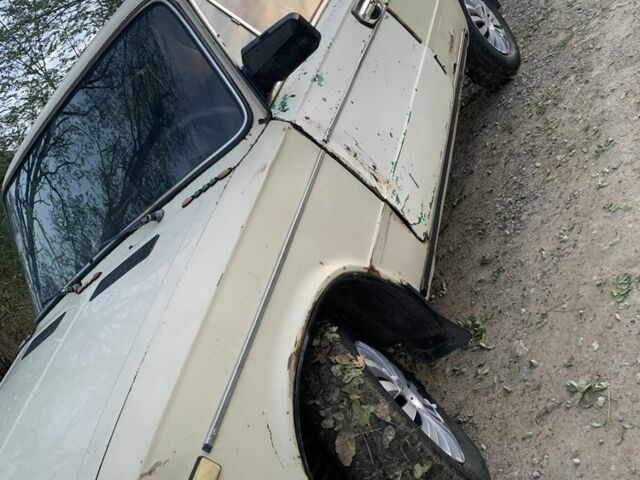 Бежевый ВАЗ 2106, объемом двигателя 1.1 л и пробегом 200 тыс. км за 250 $, фото 1 на Automoto.ua