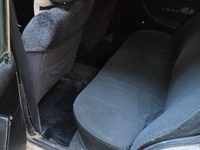 Бежевый ВАЗ 2106, объемом двигателя 0 л и пробегом 230 тыс. км за 768 $, фото 3 на Automoto.ua