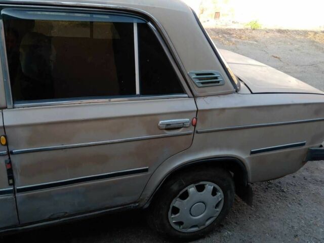 ВАЗ 2106 1988 в Днепре (Днепропетровске) на Automoto.ua Бежевый ВАЗ 2106, объемом двигателя 1.3 л и пробегом 300 тыс. км за 499 $, фото 5 на Automoto.ua