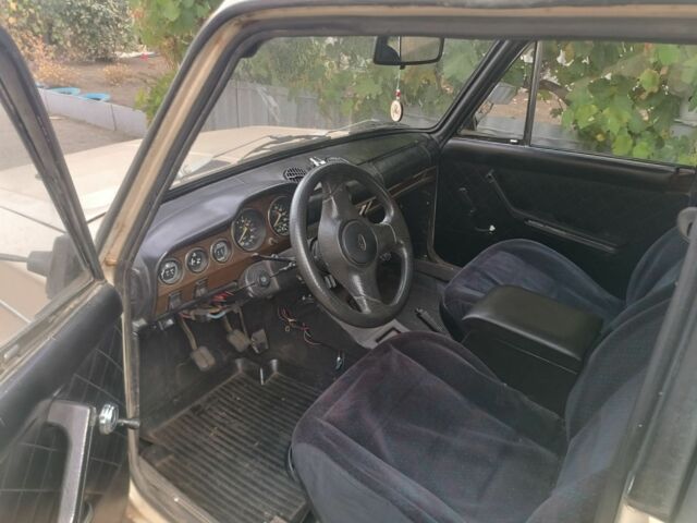 ВАЗ 2106 1988 в Краматорске на Automoto.ua Бежевый ВАЗ 2106, объемом двигателя 0 л и пробегом 85 тыс. км за 486 $, фото 3 на Automoto.ua