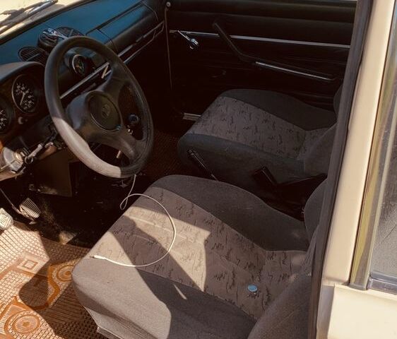 Бежевый ВАЗ 2106, объемом двигателя 1.3 л и пробегом 600 тыс. км за 500 $, фото 5 на Automoto.ua