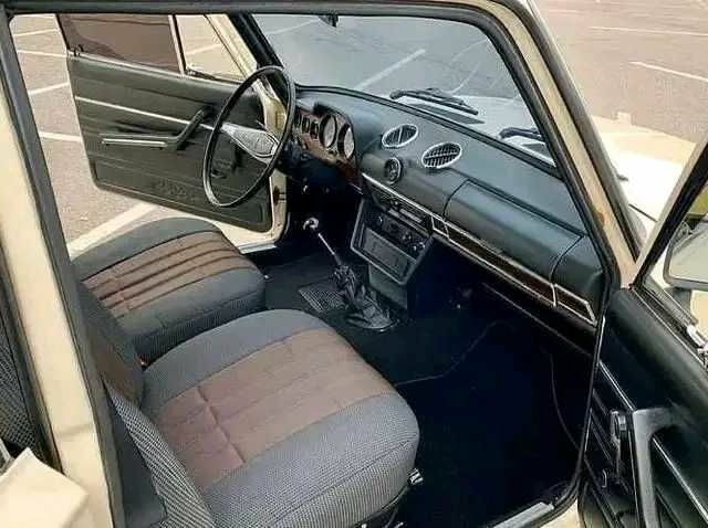 Бежевый ВАЗ 2106, объемом двигателя 1.6 л и пробегом 190 тыс. км за 379 $, фото 3 на Automoto.ua