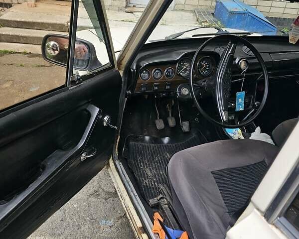 Бежевый ВАЗ 2106, объемом двигателя 0 л и пробегом 100 тыс. км за 999 $, фото 9 на Automoto.ua