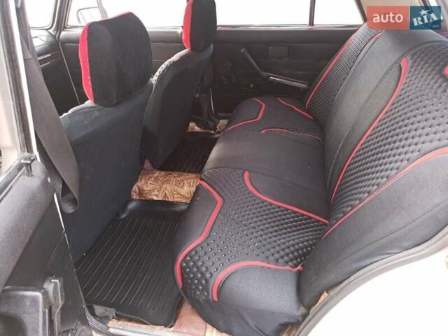 Бежевый ВАЗ 2106, объемом двигателя 0 л и пробегом 83 тыс. км за 2500 $, фото 10 на Automoto.ua