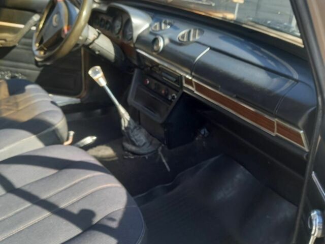 Бежевый ВАЗ 2106, объемом двигателя 0 л и пробегом 80 тыс. км за 1300 $, фото 4 на Automoto.ua