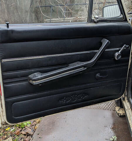 Бежевый ВАЗ 2106, объемом двигателя 0 л и пробегом 19 тыс. км за 566 $, фото 6 на Automoto.ua