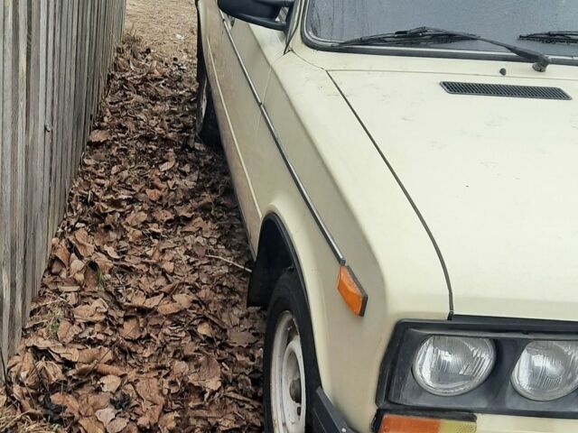 ВАЗ 2106 1989 в Житомире на Automoto.ua Бежевый ВАЗ 2106, объемом двигателя 0 л и пробегом 43 тыс. км за 596 $, фото 2 на Automoto.ua