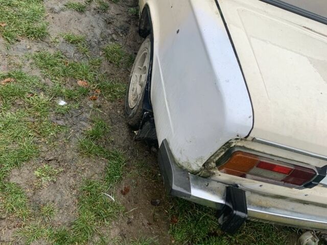 Бежевый ВАЗ 2106, объемом двигателя 1.5 л и пробегом 465 тыс. км за 520 $, фото 12 на Automoto.ua