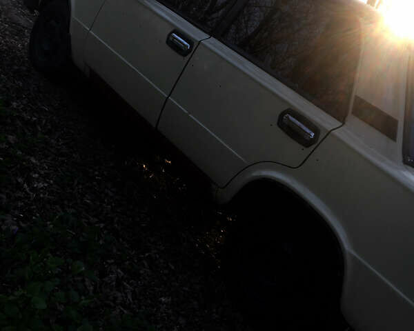 Бежевый ВАЗ 2106, объемом двигателя 1.3 л и пробегом 77 тыс. км за 990 $, фото 1 на Automoto.ua