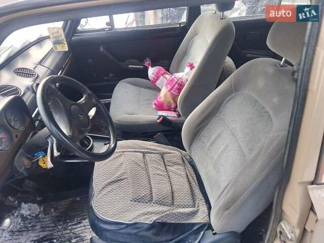 Бежевий ВАЗ 2106, об'ємом двигуна 1.6 л та пробігом 186 тис. км за 482 $, фото 3 на Automoto.ua