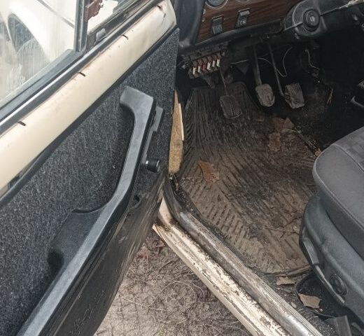 Бежевий ВАЗ 2106, об'ємом двигуна 1.3 л та пробігом 200 тис. км за 711 $, фото 5 на Automoto.ua