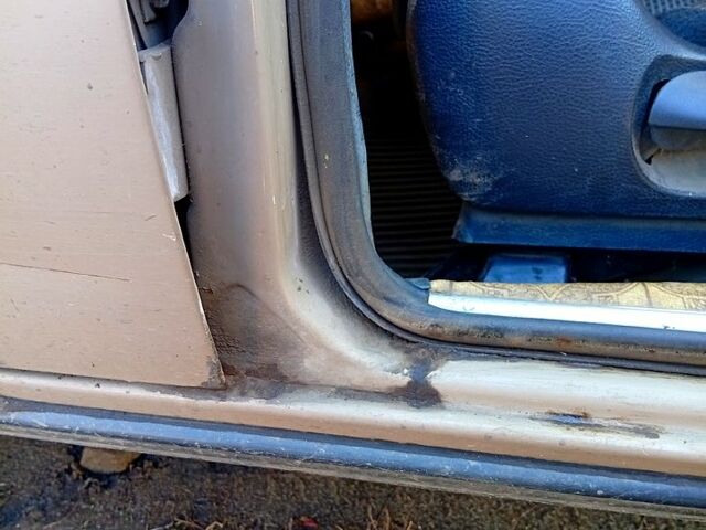 Бежевый ВАЗ 2106, объемом двигателя 1.3 л и пробегом 0 тыс. км за 1600 $, фото 5 на Automoto.ua