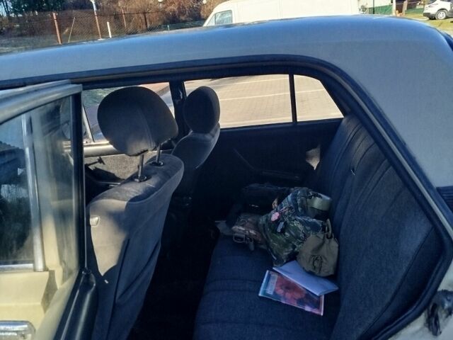 Бежевий ВАЗ 2106, об'ємом двигуна 1.3 л та пробігом 470 тис. км за 750 $, фото 5 на Automoto.ua