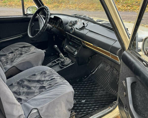 Бежевый ВАЗ 2106, объемом двигателя 0 л и пробегом 300 тыс. км за 1200 $, фото 11 на Automoto.ua
