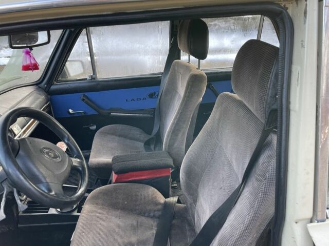 Бежевий ВАЗ 2106, об'ємом двигуна 1.3 л та пробігом 90 тис. км за 473 $, фото 6 на Automoto.ua