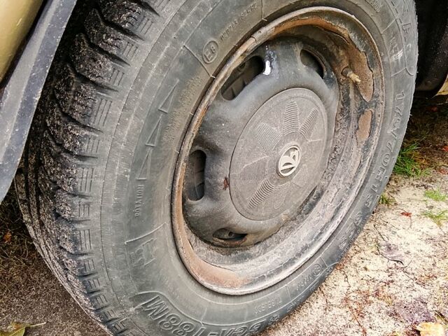 Бежевый ВАЗ 2106, объемом двигателя 1.3 л и пробегом 0 тыс. км за 1000 $, фото 7 на Automoto.ua