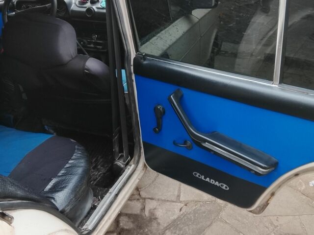 Бежевий ВАЗ 2106, об'ємом двигуна 1.3 л та пробігом 1 тис. км за 998 $, фото 5 на Automoto.ua